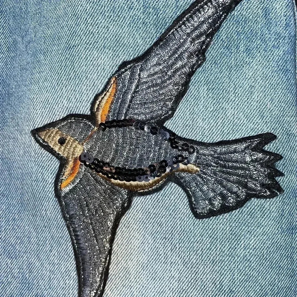 0505W. CARMAR LOS ANGELES DENIM SKIRT SIZE 27‎ WITH SPARROW PATCH - Picture 2 of 7